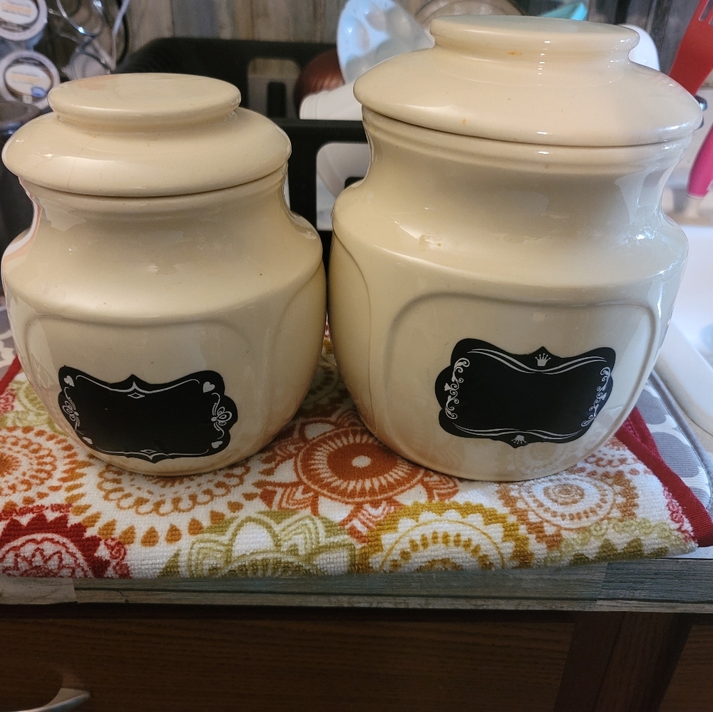 Cookie/sugar or flour jars